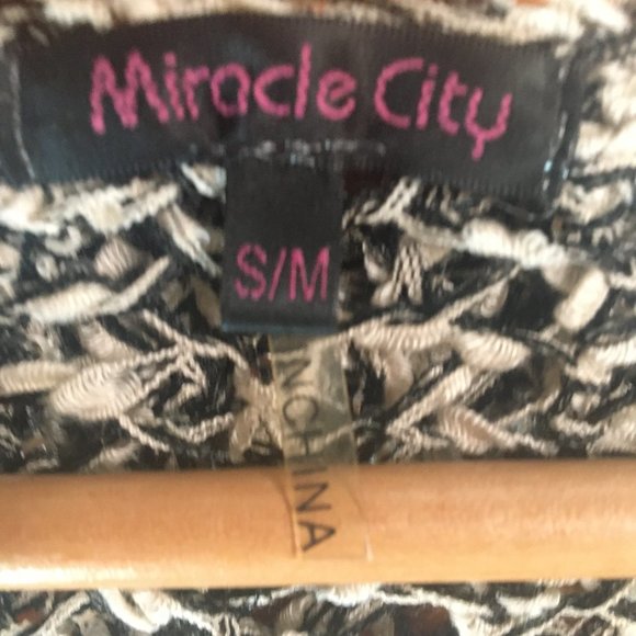 High Low Open Knit Top - Picture 5 of 6